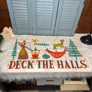 Vintage MCM Robert Darr Wert Scandinavian DECK THE HALLS Christmas Linen Decor